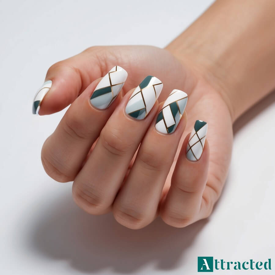 Paznokcie zimowe z abstrakcyjnym wzorem