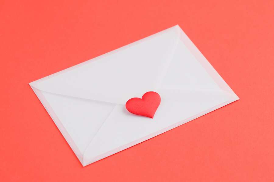 Koperta list z serduszkiem czerwonym